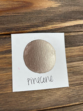 Load image into Gallery viewer, Pinecone