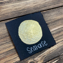 Load image into Gallery viewer, Seahorse
